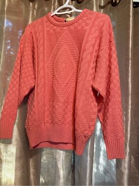 Classic Cable-Knit Crewneck Sweater - Coral Pink Small